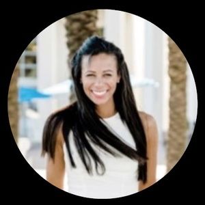 Meet your Posher, Cassandra